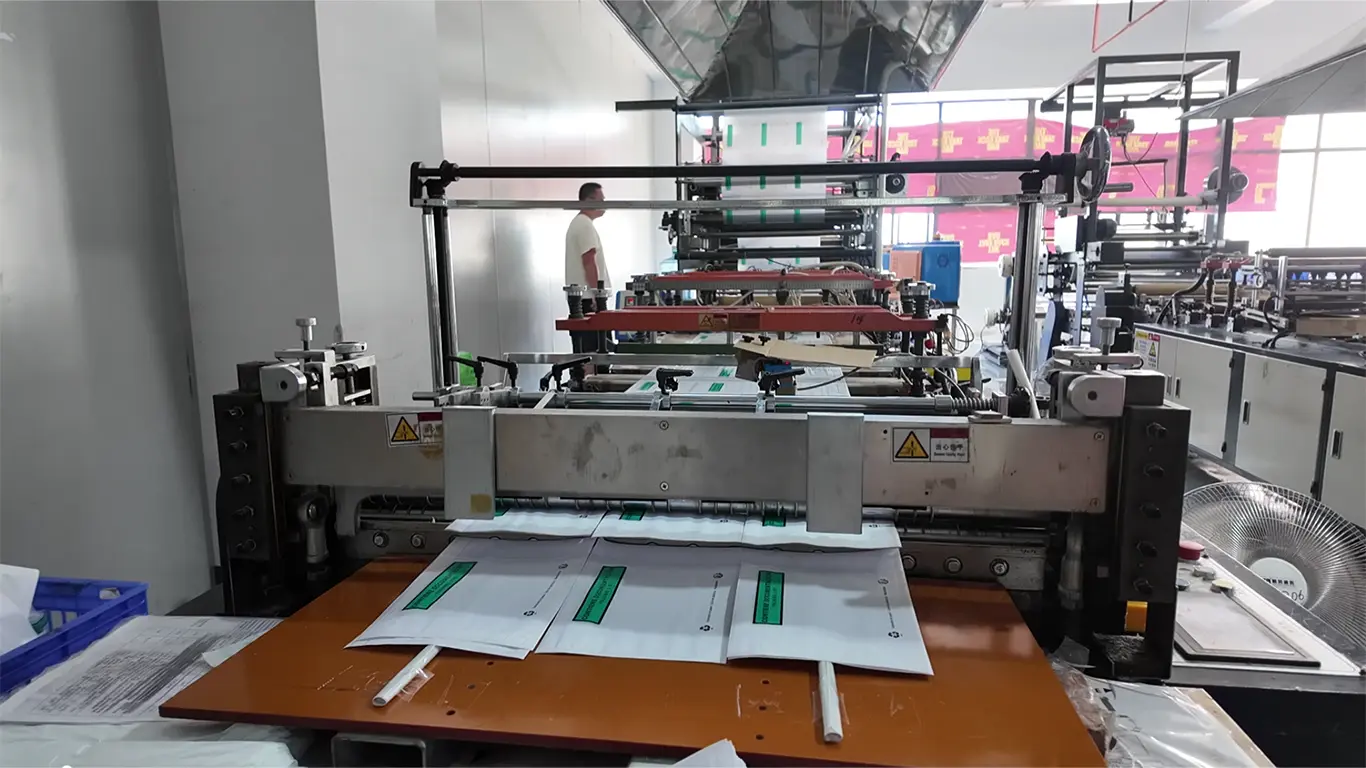 EcoPackin facility: Packaging bag cutting equipment